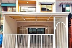 ขายทาวน์เฮ้าส์2ชั้นหมู่บ้านรสสุคนธ์ ในซอนวัดลาดปลาดุ ค้าขายได้