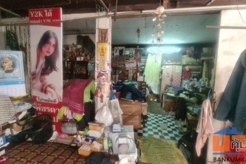 ขายบ้านไม้ในคูเมืองเชียงใหม่ 18 ตรว3.3ล้านน