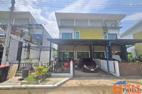 บ้านแฝด มบ.ทรัพย์ธานี 5 ติดถนนรังสิต-นครนายก ใกล้ม.ราชมงคลธัญบุรี ใกล้ห้างสรรพสินค้าหลายแห่งและตลาด