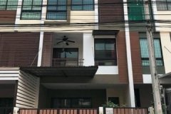 ขายพร้อมผู้เช่าทาวน์โฮม 3 ชั้น ม.ซิกเนเจอร์ เพชรเกษม 69 Built-in สวยพร้อมเฟอร์นิเจอร์