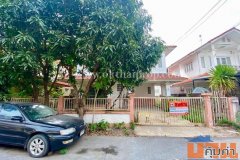 บ้านเดี่ยว หมู่บ้านศิลปการ พาร์ค 2 ถนนวัดลาดปลาดุก