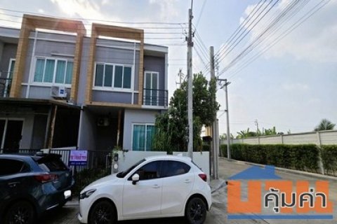 ขาย ทาวน์โฮม หมู่บ้าน เอสเกต2 บางบัวทอง กาญจนาภิเษก 26.7 ตร.ว. ทำเลดี ใกล้ ถนน กาญจนาภิเษก ชัยพฤกษ์ ทางหลวง 345