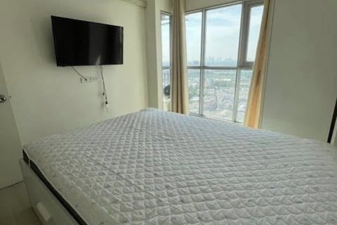 Aspire Sukhumvit 48 comfortable safe spacious 19th floor BTS Phra Khanong