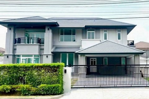 หมู่บ้านณุศาศิริ ซิตี้ พระราม 2 บ้านสวยพร้อมสระว่ายน้ำ ปรับปรุงใหม่พร้อมอยู่ค่ะ