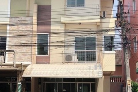 ขาย/เช่าบ้านทาว์นโฮม 3 ชั้น ติดถนนหลัก (อดุลย์ธรรมประภาส) ตำบลเชิงเนิน อำเภอเมืองระยอง จังหวัดระยอง