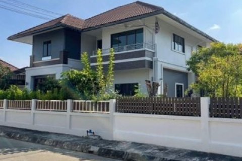 บ้านเดี่ยว 2 ชั้น บ้านหลังเล็ก ในรั้วเดียวกัน โครงการกุลพันธ์วิลล์ 9 หางดง The Zentric รีโนเวทใหม่เอี่ยม
