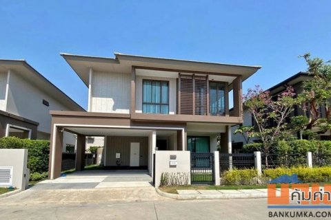 LV53100 ให้เช่า บ้านเดี่ยว บุราสิริ กรุงเทพกรีฑา Burasiri Krungthepkreetha ติดกับโรงเรียนนานาชาติ Brighton