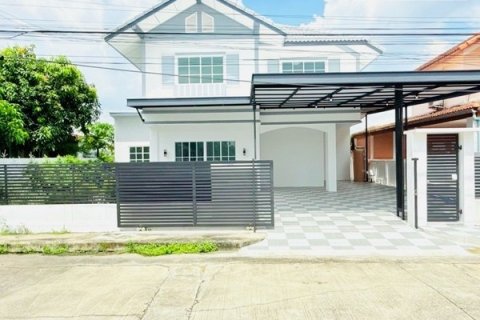 หมู่บ้านคาซาลีน่า 2 นิมิตใหม่ 20 รีโนเวทใหม่ พร้อมอยู่ บ้านดีไซน์ทันสมัย ราคาโดนใจ ที่นี่เท่านั้น!