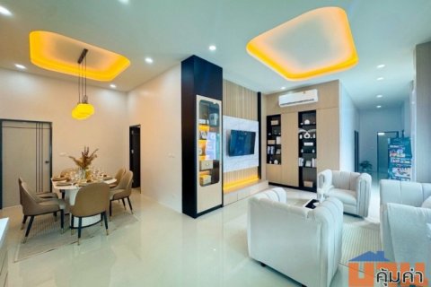ขายบ้านพักพูลวิลล่า บ้านใหม่สไตล์นอร์ดิก ซ.สยาม ขนาด 92 ตรว. ใกล้พัทยากลาง บางละมุง ชลบุรี ของแถมครบ พร้อมเข้าอยู่