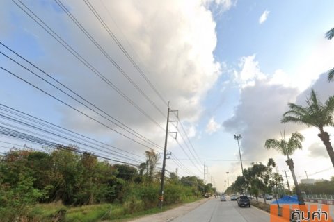 濃い紫色の土地が売りに出されています。10ライはすでに埋め 立てられています。  ラヨーン県ムアン郡マップタプット地区
