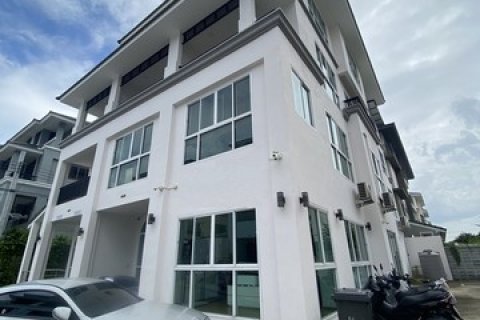 ให้เช่าอาคารพาณิชย์ 3 ชั้น 2 คูหา 12 ที่จอดรถ โครงการ ,ธนบุรีคอมแพล็กซ์ ในซอยพระราม 2 ซอย 60