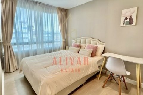 RC091525 Condo for rent Metro Luxe Ratchada near MRT Huai Khwang and Sutthisan