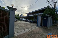 Rent Single Big House171 sq.wah or about 684 sqm. no decoration very good location central of Bangkok Lat Phrao Road