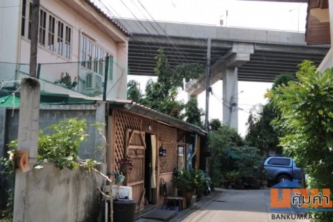 Sale land with area 60 sq.wah special price at Sukhumvit 54-50 entrance to soi BTS Onnut - Phrakhanong