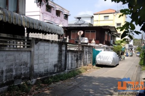 ขายที่ดินแปลงเล็ก ติดถนนในซอย 60 วาเหมาะปลูกบ้าน เข้าได้ซอยสุขุมวิท50-54 ใกล้ทางด่วน บีทีเอสอ่อนนุช