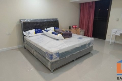 Rent Luxury Condo 3 Beds 4 Baths big room at Sukhumvit18