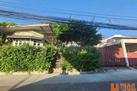 Rent Single House without furnitures soi Sukhumvit 93 BTS Bang Chak zone