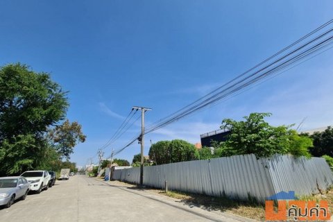 พื้นที่ดิน - 10500000 บาท ไม่ไกลจาก รถไฟฟ้าแบริ่ง ราคานี้หาไม่ได้แล้ว