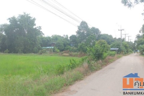 ขายที่ดินติดถนนลาดยาง กบินทร์บุรี ปราจีนบุรี 6 ไร่ ทำเล เหมาะทำห้องเช่า บ้านเช่าให้คนงาน สร้างทำโรงงาน ทำโกดัง