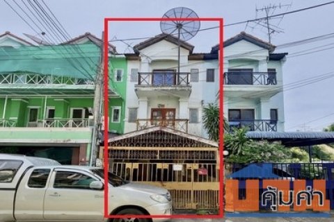 โอกาสมีบ้านในฝันอยู่ทางนี้!!! ขาย ทาวน์โฮม 3 ชั้น 4 ห้องนอน ในซอยจรัญฯ75 รีโนเวทไม่เยอะ โครงสร้างแข็งแรงมาก! ทำเลดี