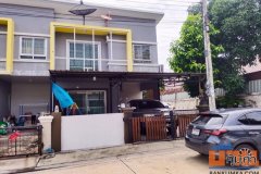 ขายทาวน์เฮ้าส์ หมู่บ้านนิรันดร์วิลล์ 10 บางนา-ตราด เนื้อที่ 32.7 ตร.ว. 2 ชั้น 3 นอน 2 น้ำ