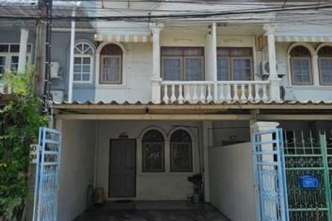 HR 6097 ให้เช่าบ้านทาวน์เฮ้าส์ 2 ชั้น สุขุมวิท93 ซอยพึ่งมี