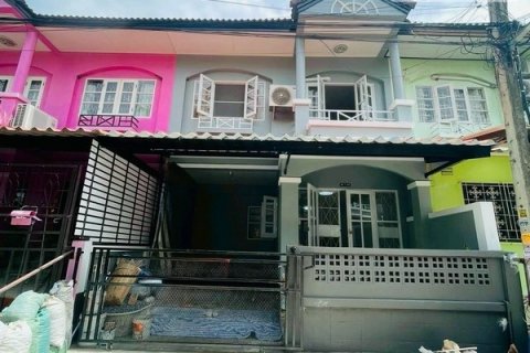 หมู่บ้านสุธาวีคลัสเตอร์เฮ้าส์ ตำหรุ-บางพลี ปรับปรุงต่อเติมใหม่ ทำเลดี สวยพร้อมเข้าอยู่