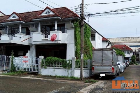 ขายทาวน์เฮ้าส์ หมู่บ้านโฮมอเวนิว ซอยราษฎร์พัฒนา 1 เนื้อที่ 37 ตร.ว. 2 ชั้น 2 นอน 2 น้ำ
