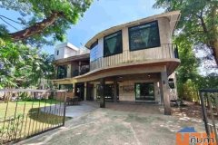 บ้านหรู 3 ชั้น สไตล์รีสอร์ท วิวภูเขาล้อมรอบสุดอลังการ ใจกลางทำเลทองแม่ริม เชียงใหม่