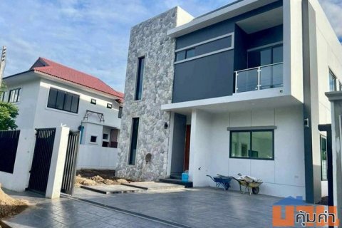 บ้านเดี่ยว 2 หลัง ถนนสันกำแพงสายเก่า ต้นเปา สันกำแพง