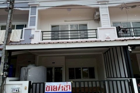 ขายทาวน์เฮ้าส์ 2 ชั้น รีโนเวทใหม่ทั้งหลัง หมู่บ้านเทพบุรี ใจกลางเมือง จังหวัดภูเก็ต