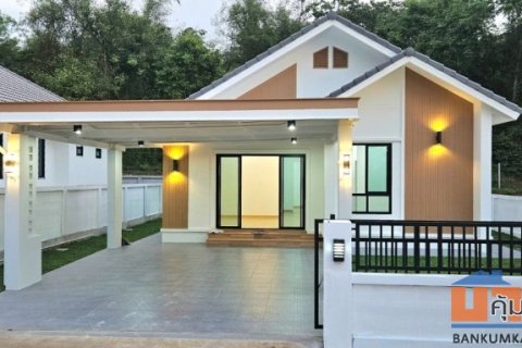 ขายบ้านเดี่ยวชั้นเดียว ในหมู่บ้านสันติสุข ( บ้านสามัคคี ) ฟังก์ชั่นครบ พร้อมอยู่ ใกล้เซเว่นเพียง 600 เมตร เมืองลำปาง