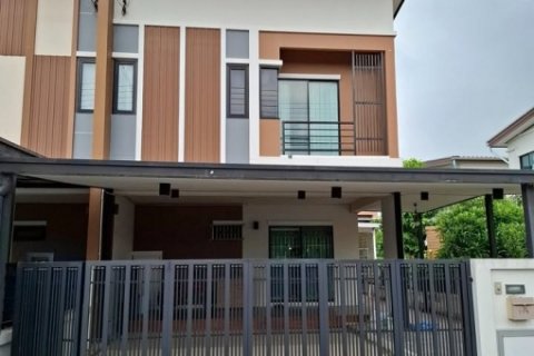 ขายทาวน์โฮม 2 ชั้น โครงการบ้านฟ้าทาวน์นี่ ปิ่นเกล้า-พุทธมณฑลสาย 5 ทำเลดี เดินทางสะดวก ใกล้มหาวิทยาลัยมหิดล ศาลายา
