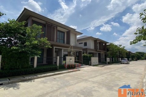 RH080925 ให้เช่า บ้านเดี่ยว 2ชั้น 4ห้องนอน Burasiri Krungthepkreetha