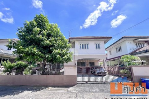 บ้านเดี่ยว 2 ชั้น หมู่บ้าน คุณาลัย วงแหวน - รัตนาธิเบศร์ (ต้นโครงการ)