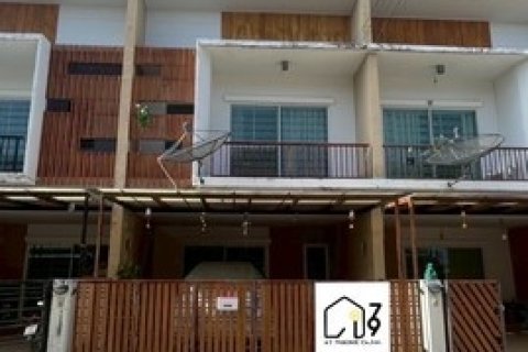 ให้เช่าทาวน์โฮม 2 ชั้นใกล้รพ.กรุงเทพระยอง พร้อมเฟอร์นิเจอร์