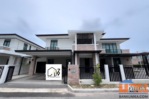 Vายบ้านเดี่ยวหลังใหญ่ ใกล้สนามกอล์ฟอีสเทรินสตาร์ พร้อมเฟอร์นิเจอร์ built-in ทั้งหลัง