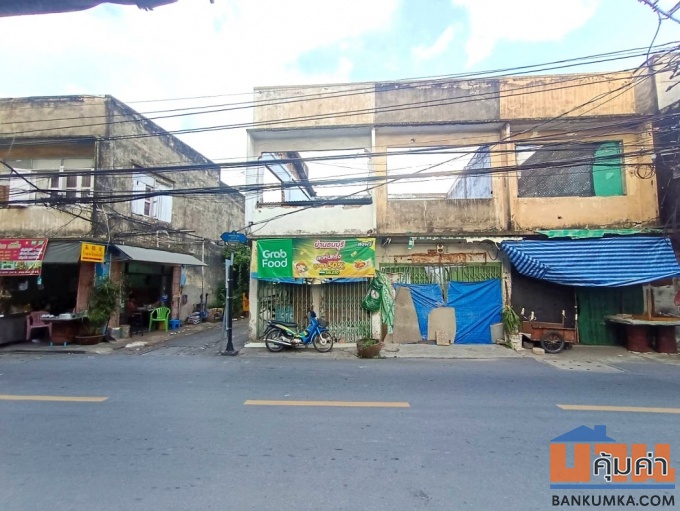 กรานาดา ปิ่นเกล้า-เพชรเกษม