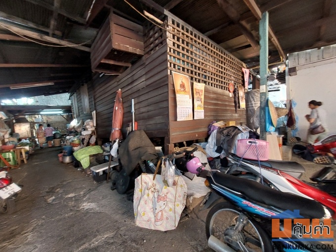 ขายที่ดินในคูเมืองเชียงใหม่ 56 ตรว 7 ล้าน โอนคนครึ่ง