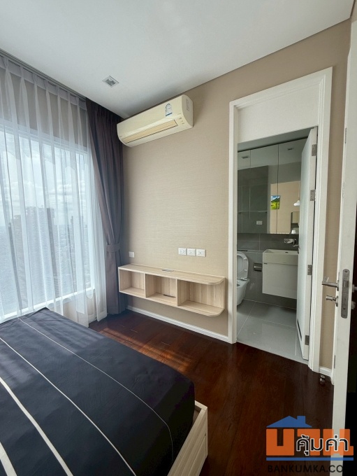 เดอะ เซนท์ เรสซิเดนซ์