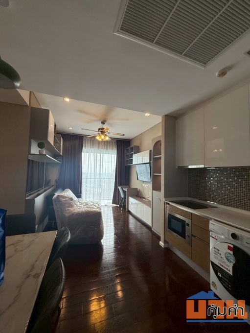 เดอะ เซนท์ เรสซิเดนซ์