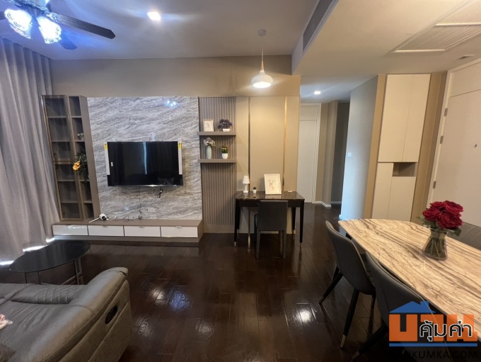 เดอะ เซนท์ เรสซิเดนซ์