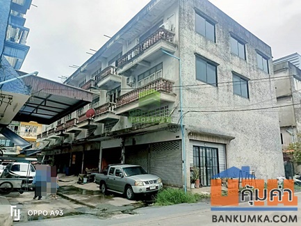ตึกแถวเพชรเกษม 69 ใกล้ MRT หลักสอง ใช้เป็นบ้านและร้านค้าได้ลงตัว